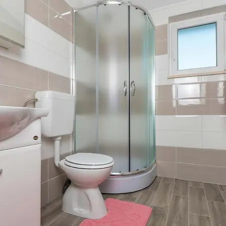 Luxury Dream With Private Pool For A High Level Of Privacy 别墅 拉宾