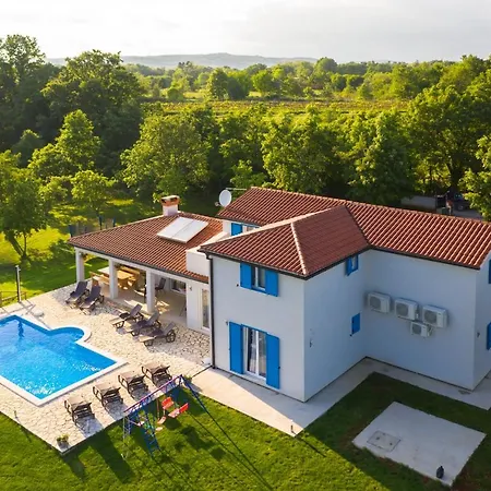Luxury Dream With Private Pool For A High Level Of Privacy *