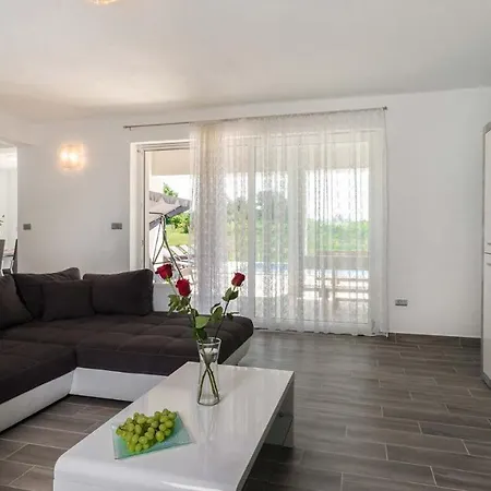 Vila Luxury Dream With Private Pool For A High Level Of Privacy Labin (Istria)