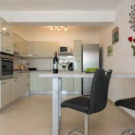 Vila Luxury Dream With Private Pool For A High Level Of Privacy Labin (Istria)